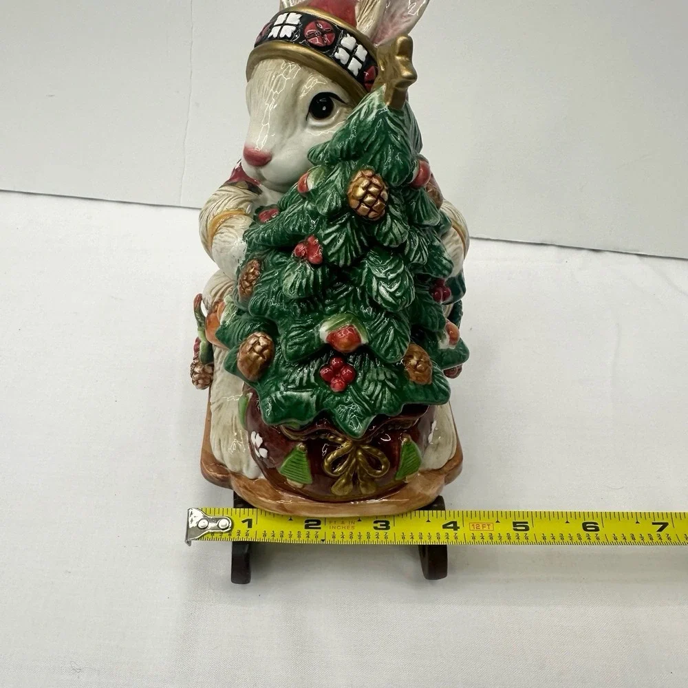 Fitz and Floyd Christmas Lodge Rabbit On A Sleigh With Tree Cookie jar W / Box‎